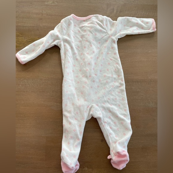 🎀  5 for $30 NWOT Carter’s Towel Material Bunny Footie Zipper Pajamas 6M - Picture 4 of 4